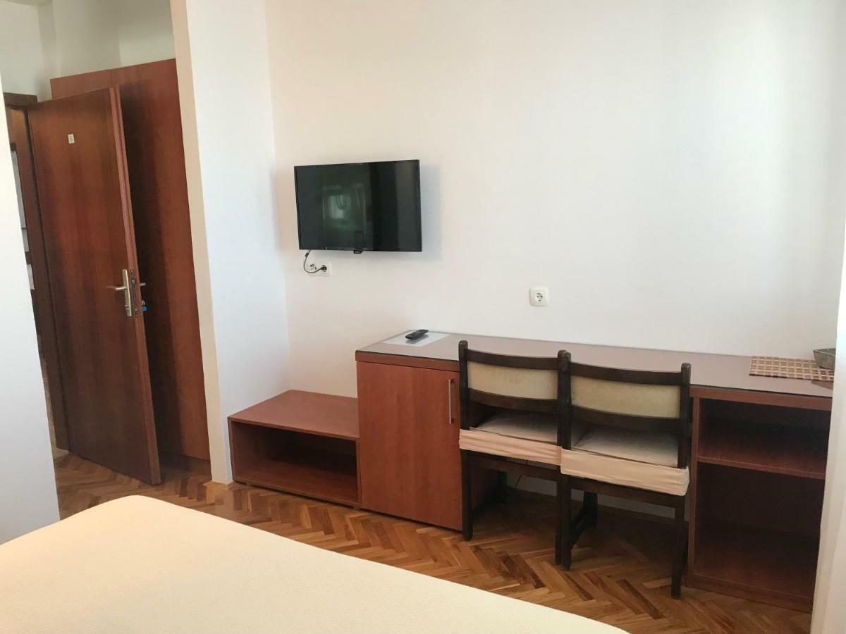 Villa Lucia Premium Rooms Primošten المظهر الخارجي الصورة