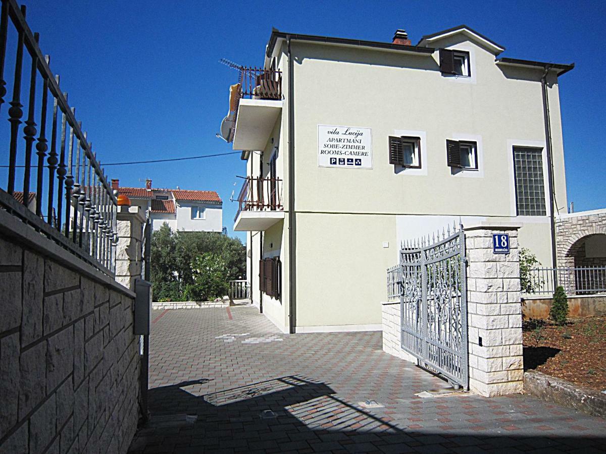 Villa Lucia Premium Rooms Primošten المظهر الخارجي الصورة